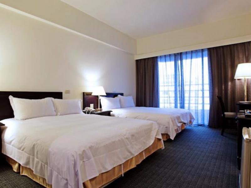 Metro Hotel Доулио Екстериор снимка